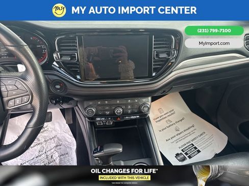 Used 2024 Dodge Durango GT image 20