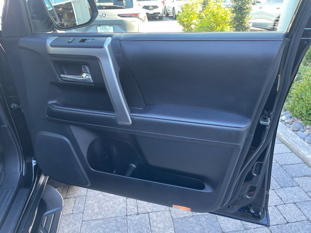 Used 2023 Toyota 4Runner SR5 Premium w/ Moonroof Package AWD/4WD image 19