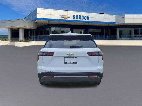 Used 2025 Chevrolet Equinox LT FWD image 4