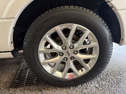 Used 2017 Ford Expedition EL Limited w/ Equipment Group 301A image 10