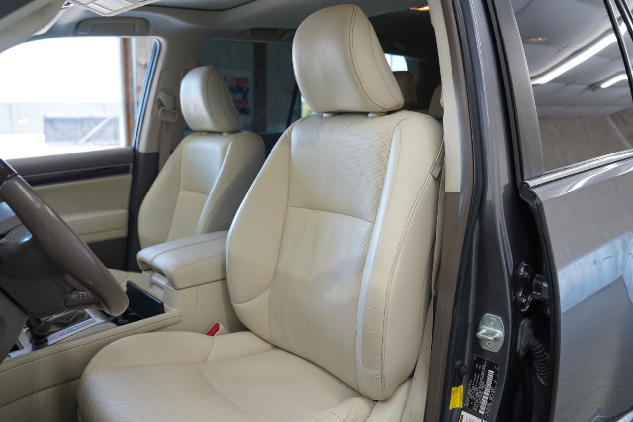Used 2016 Lexus GX 460 w/ Premium Package AWD/4WD image 27