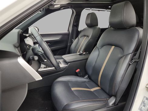 Certified 2024 MAZDA CX-90 Plug-In Hybrid w/ Premium Plus image 6