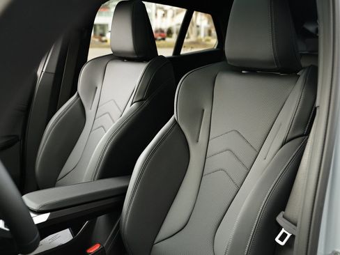 New 2026 BMW X2 xDrive28i w/ Technology Package image 21