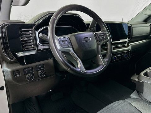 Used 2022 Chevrolet Silverado 1500 RST image 9