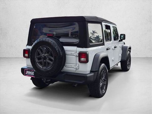 Used 2024 Jeep Wrangler Unlimited Sport AWD/4WD image 5