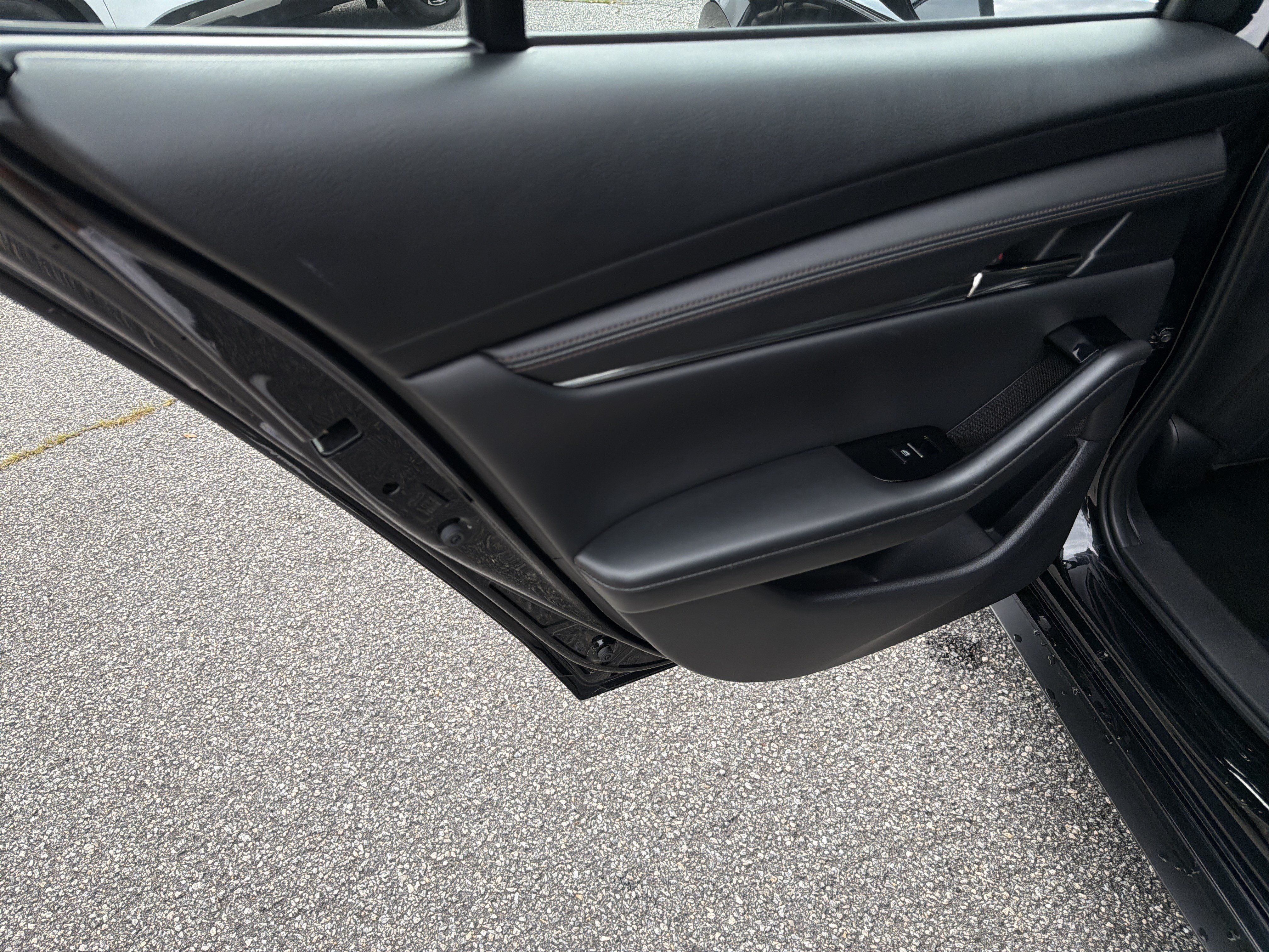 Used 2025 MAZDA MAZDA3 s FWD image 21