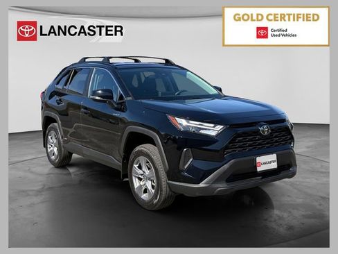 Certified 2025 Toyota RAV4 LE AWD/4WD image 1