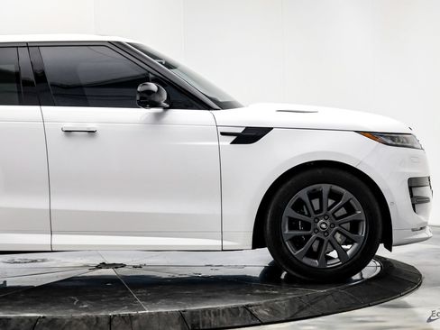 Used 2024 Land Rover Range Rover Sport Dynamic SE AWD/4WD image 21