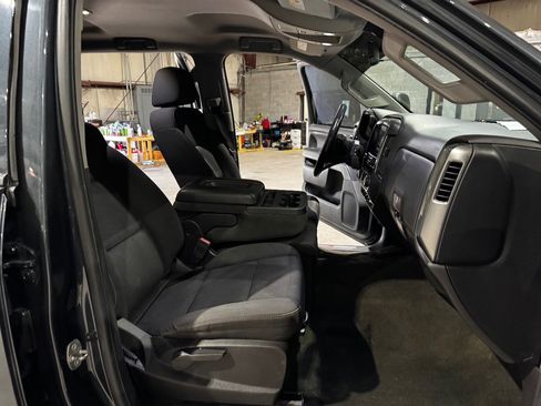 Used 2018 Chevrolet Silverado 1500 LT w/ All Star Edition image 24