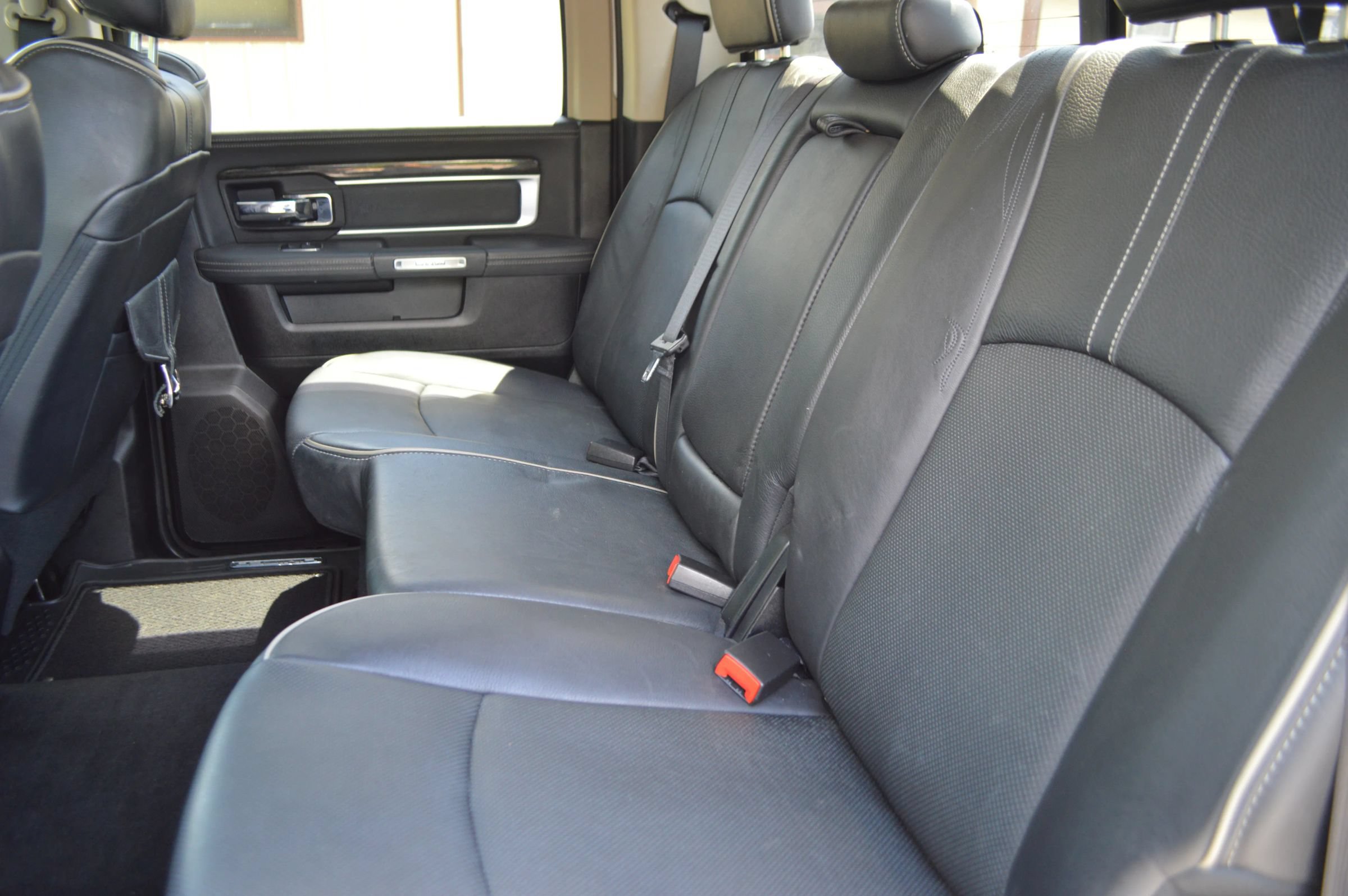 Used 2015 RAM 1500 Limited AWD/4WD image 21