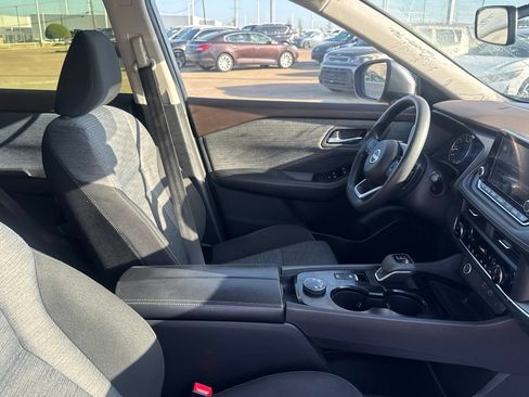 Certified 2023 Nissan Rogue SV AWD/4WD image 29