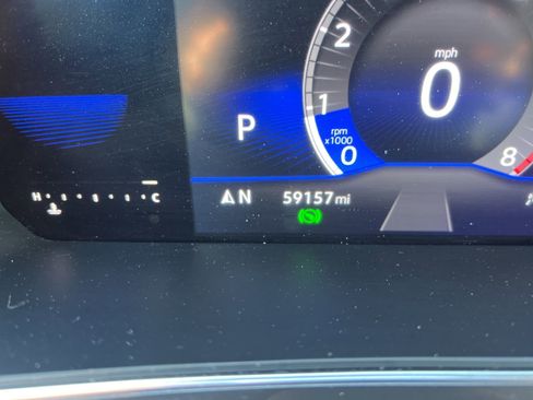 Used 2022 Volkswagen Tiguan SE R-Line image 5