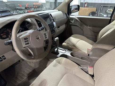 Used 2017 Nissan Frontier SV image 15