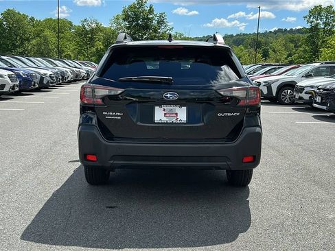 Certified 2023 Subaru Outback Premium AWD/4WD image 5