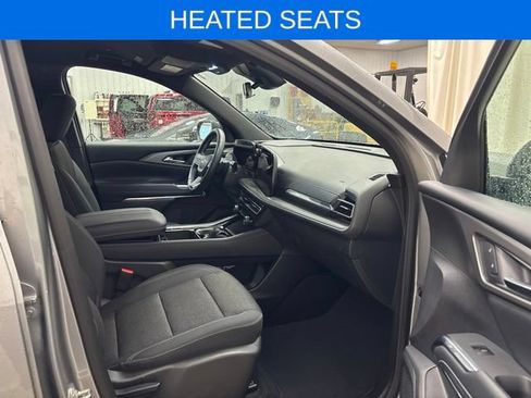 Used 2026 Chevrolet Traverse LT FWD image 13