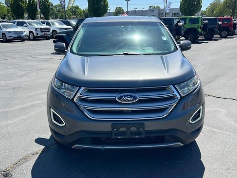 Used 2016 Ford Edge Titanium w/ Technology Package AWD/4WD image 4
