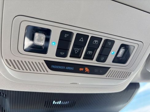 Used 2025 Ford Explorer Platinum w/ Ultimate Package image 39