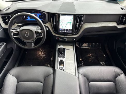 Certified 2025 Volvo XC60 B5 Plus AWD/4WD image 12
