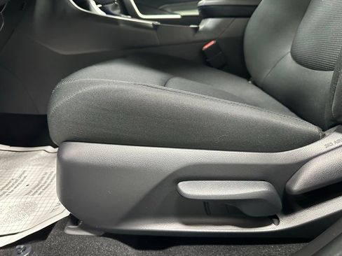 Used 2025 Toyota RAV4 LE image 12