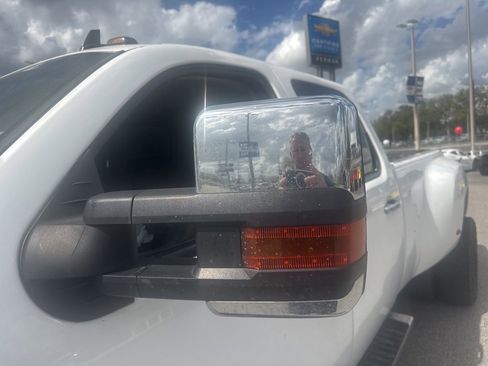 Used 2011 GMC Sierra 3500 SLE image 14