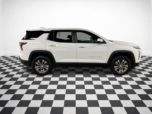 Certified 2025 Chevrolet Equinox LT image 2