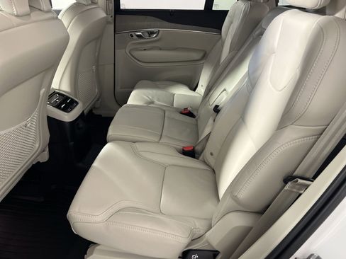 Used 2025 Volvo XC90 T8 Ultra AWD/4WD image 25