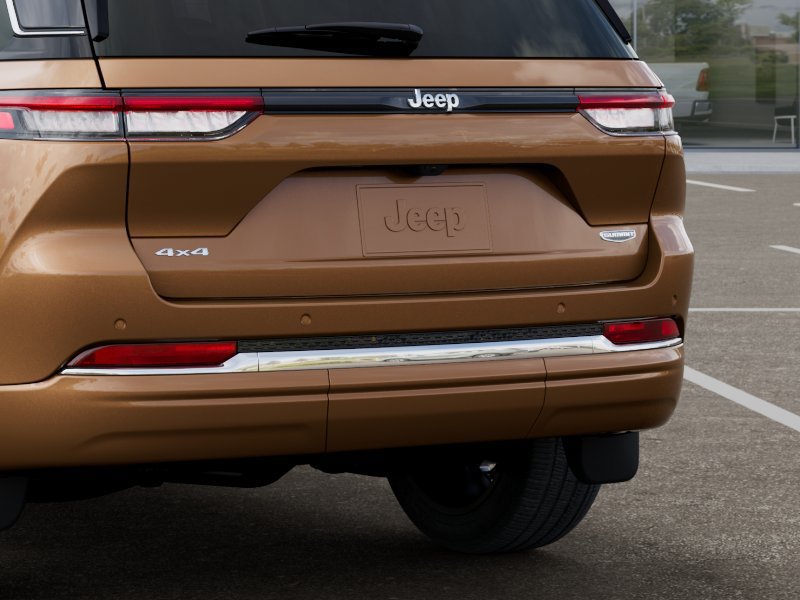 New 2027 Jeep Grand Cherokee Summit AWD/4WD image 13