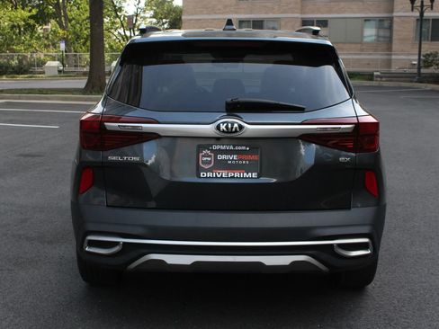 Used 2021 Kia Seltos EX AWD/4WD image 8