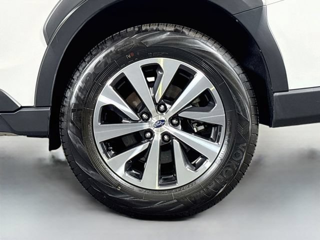Certified 2025 Subaru Outback Premium AWD/4WD image 32