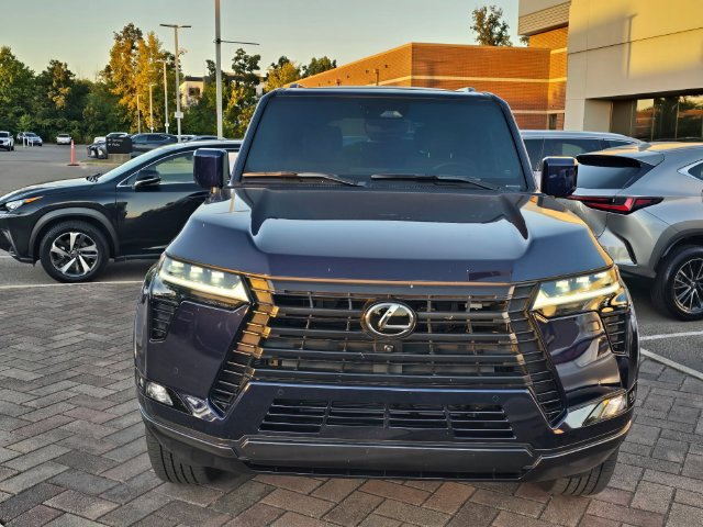 Used 2025 Lexus GX 550 w/ Accessory Package (2T) AWD/4WD image 6