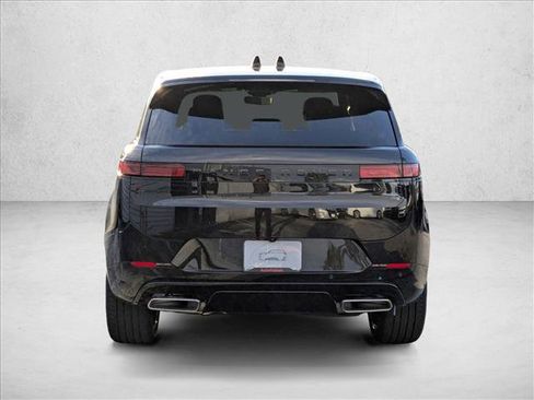 New 2026 Land Rover Range Rover Sport Dynamic SE image 8