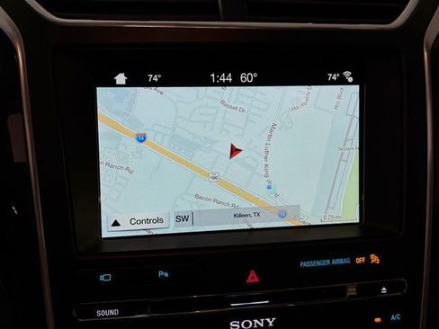 Used 2018 Ford Explorer Limited image 16