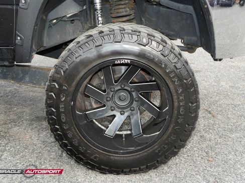 Used 2017 RAM 3500 Tradesman w/ Chrome Appearance Group image 6