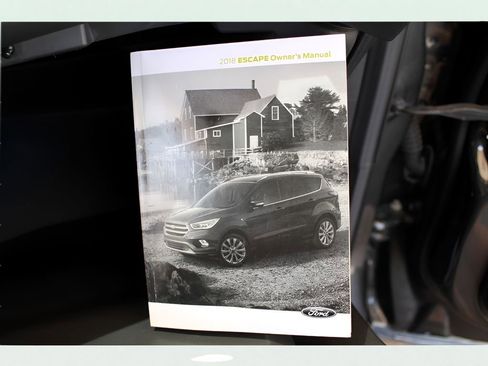 Used 2018 Ford Escape SEL image 34