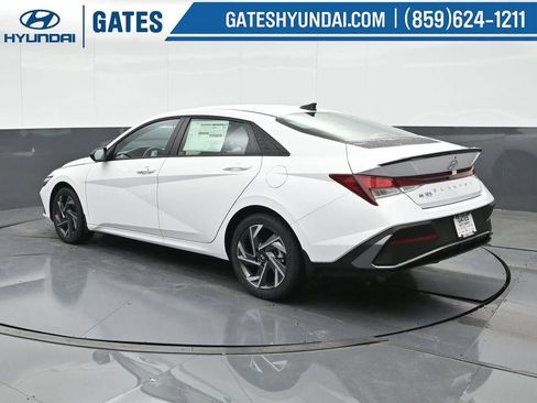 New 2025 Hyundai Elantra Sport image 8