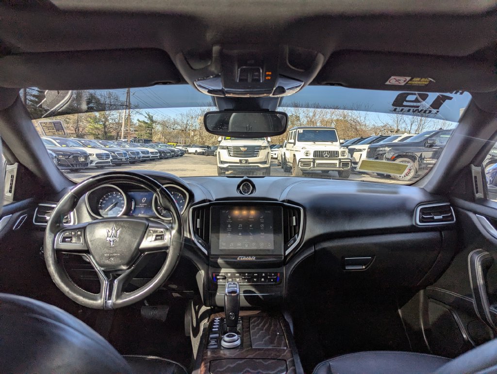 Used 2019 Maserati Ghibli S Q4 AWD/4WD image 40
