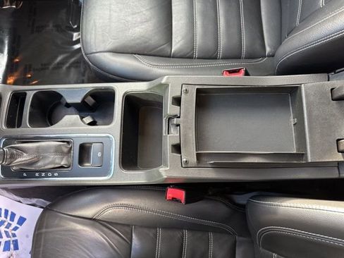 Used 2018 Ford Escape SEL image 19