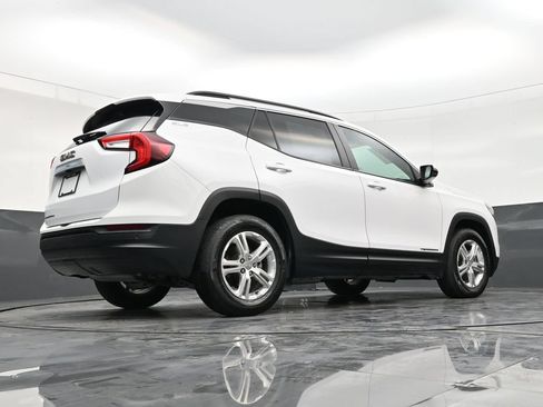 Used 2023 GMC Terrain SLE FWD image 21