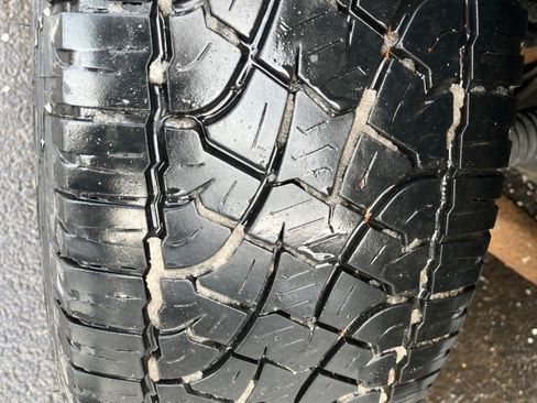 Used 2012 Ford F150 Platinum image 11