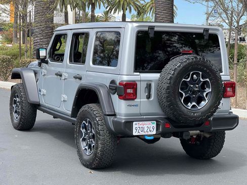 Used 2022 Jeep Wrangler Unlimited Rubicon 4xe AWD/4WD image 20