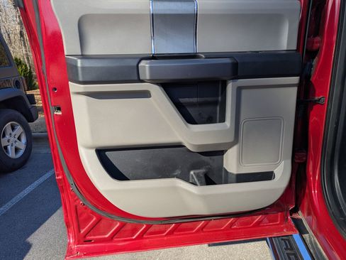 Certified 2021 Ford F250 XLT w/ XLT Premium Package image 23