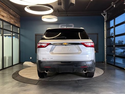 Used 2021 Chevrolet Traverse LT AWD/4WD image 4
