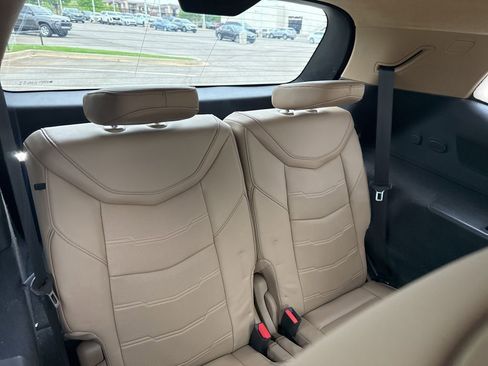 Certified 2023 Cadillac XT6 Premium Luxury w/ Platinum Package image 7