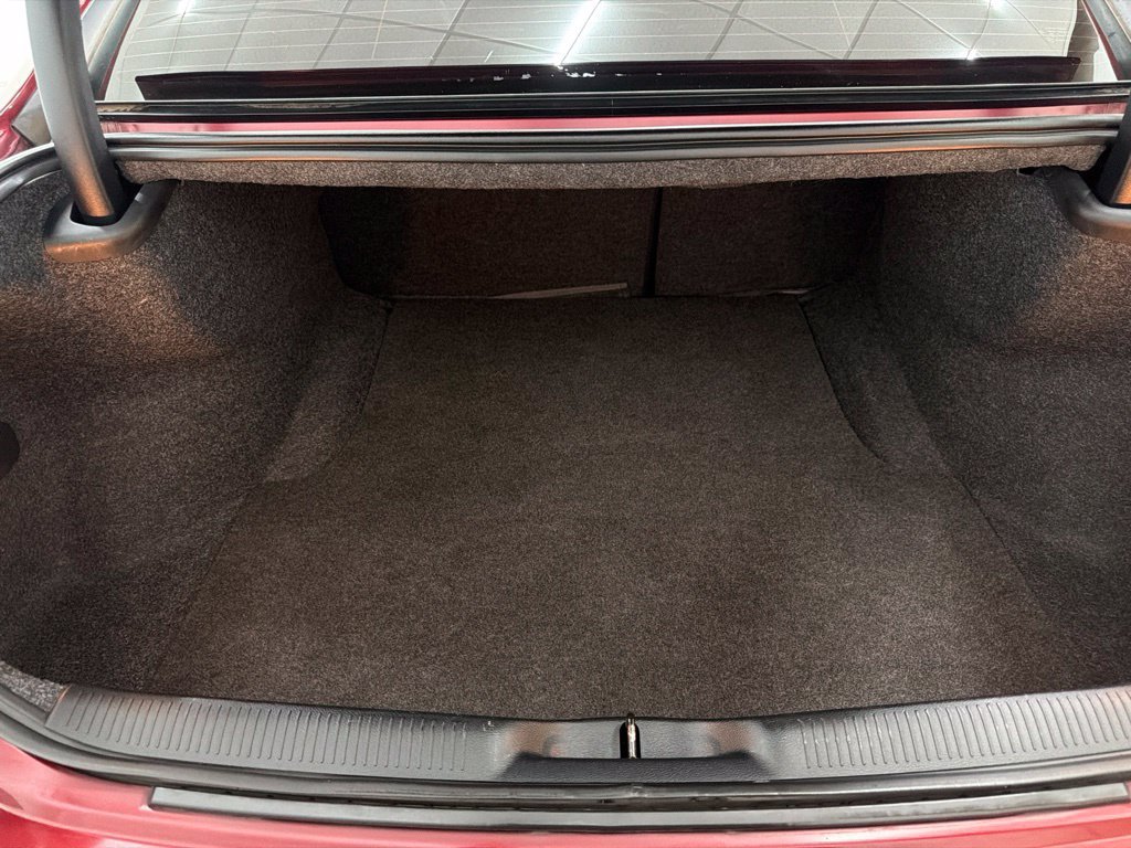 Used 2019 Dodge Charger R/T w/ Plus Group RWD image 29