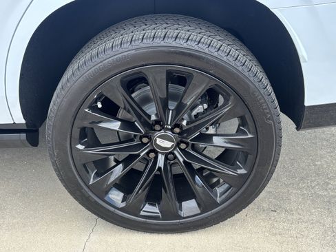 New 2026 Cadillac Escalade Platinum Sport AWD/4WD image 15