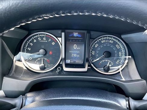 Used 2023 Toyota Tacoma TRD Sport AWD/4WD image 13