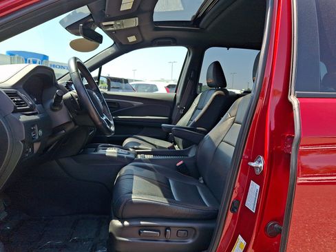 Certified 2023 Honda Passport TrailSport image 14