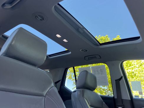 Used 2018 Chevrolet Traverse Premier w/ LPO, Floor Liner Package AWD/4WD image 19