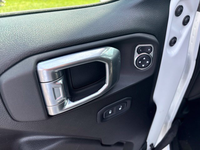 Used 2022 Jeep Wrangler Unlimited Sport AWD/4WD image 24