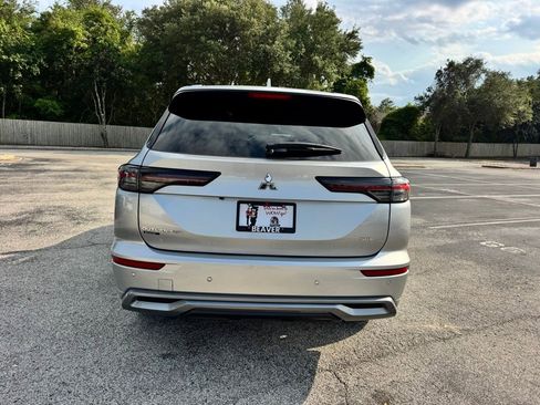 New 2026 Mitsubishi Outlander SEL FWD image 7